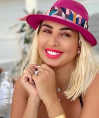 جول مردينيان تطل بصيحة غريبة لصبغات الشعر وتخطف الأنظار بشكلها الجديد