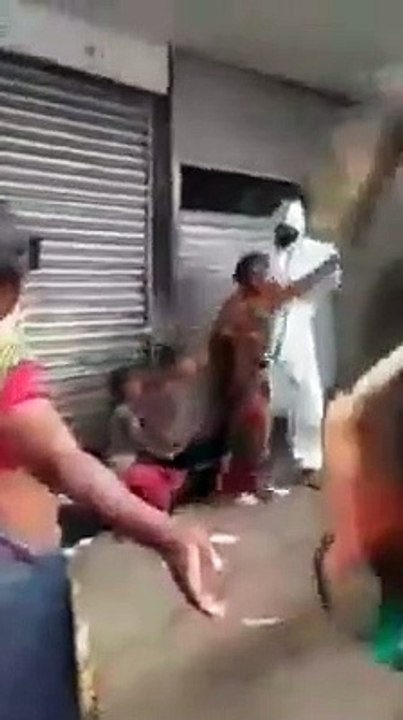 गुंडागर्दी कर जबरदस्ती बैठा ले गए कोरोना पॉजिटिव महिला को