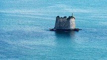 30 gironi in solitaria in un castello in mezzo al mare senza corrente: la proposta di Trevor Donovan