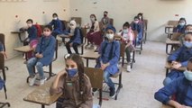 Dos millones de niños vuelven al cole con mascarilla tras 5 meses en Jordania