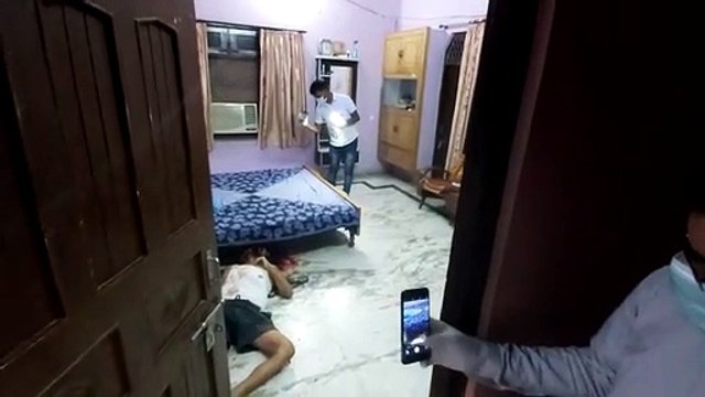 वकील ने गोली मारकर की आत्महत्या