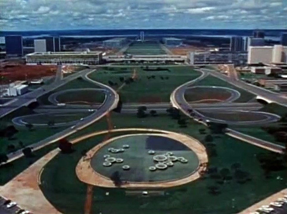 La construcción de Brasilia (El impacto de lo nuevo, Cap. 4: Problemas en Utopía)