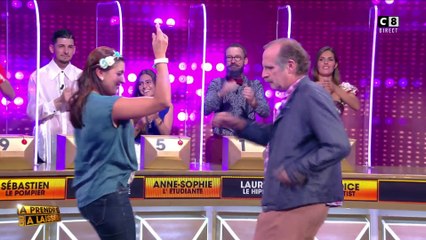 La danse endiablée de Maha avec les Bodin's dans "À prendre ou à laisser"