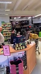 Horse Helps Owner Buy Her Groceries