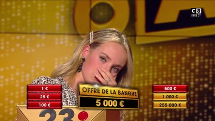 Trois boîtes rouges contre deux boîtes dorées : Clémence pourra-t-elle acheter son appartement ?