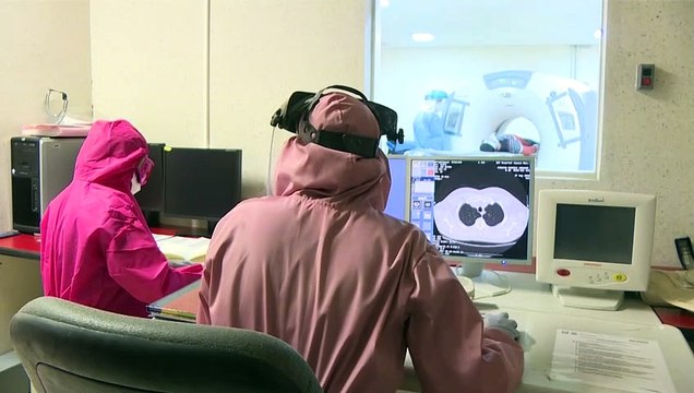 Los jóvenes mexicanos que se estrenaron como médicos en plena pandemia