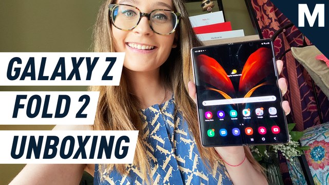 Unboxing the Samsung Galaxy Z Fold 2 5G