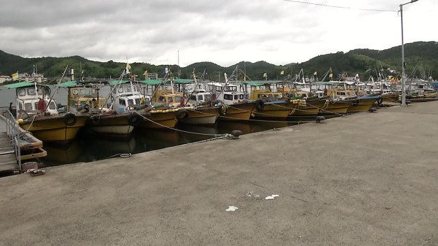 경남 남해안 긴장 고조... 저지대 주민에 대피 명령 / YTN