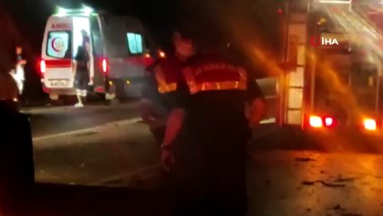 Tır ile otomobil kafa kafaya çarpıştı: 1 ölü