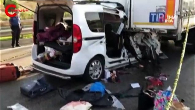 Kına dönüşü düğün yolunda genç çifti ölüm ayırdı