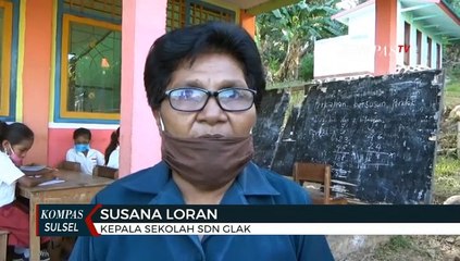 Download Video: Tak Punya Ruang Kelas, Siswa Belajar Diteras Sekolah