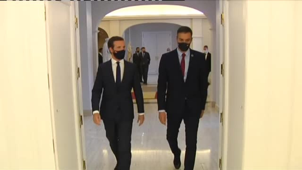 Pedro Sánchez se reúne con Pablo Casado para negociar los Presupuestos