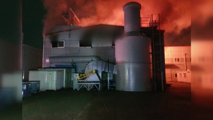 충남 천안 도금공장에서 불...7천6백만 원 피해 / YTN