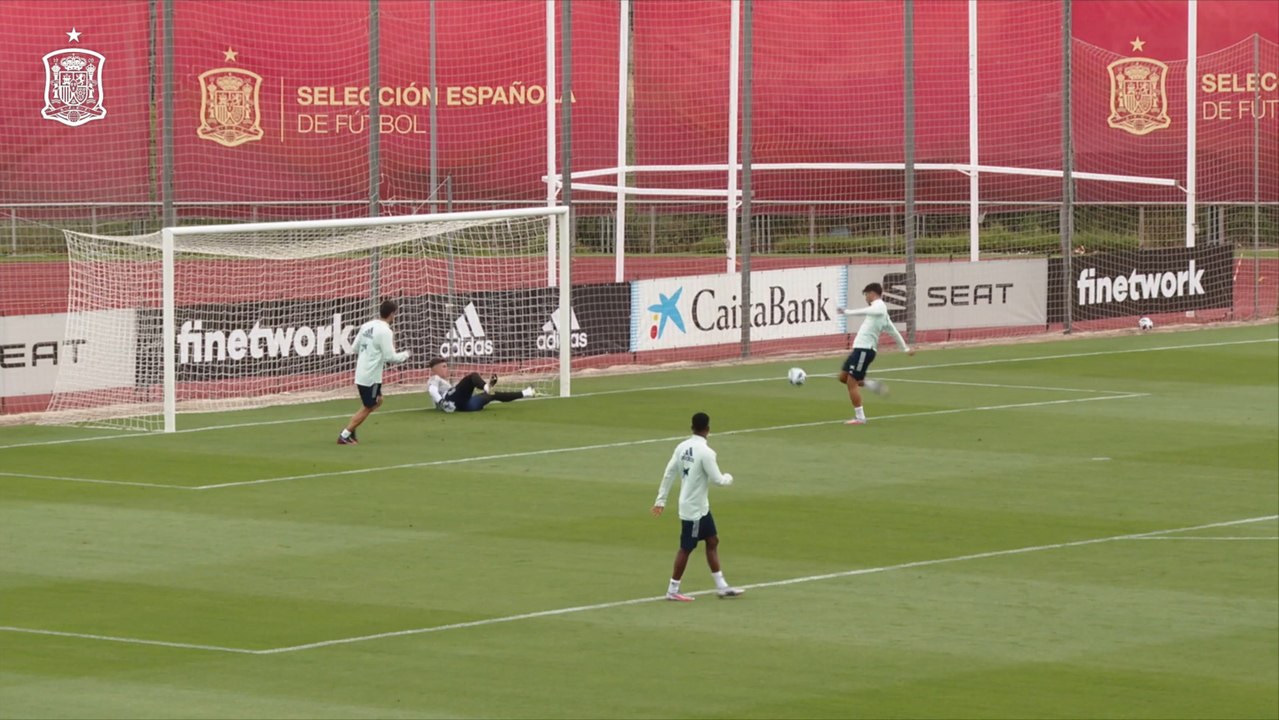 La Selección entrena pensando en los partidos frente a Alemania y Ucrania