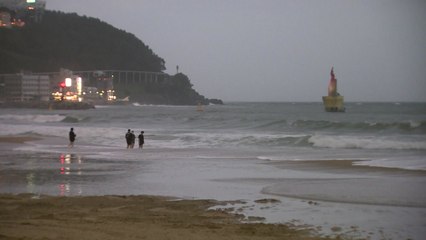 부산도 태풍 영향권...오후 8시부터 광안리 해안도로 전면통제 / YTN