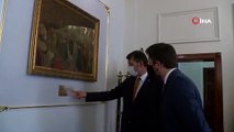 Valinin makam odasında 415 yıllık tablo gören büyükelçi şaşkınlığını gizleyemedi