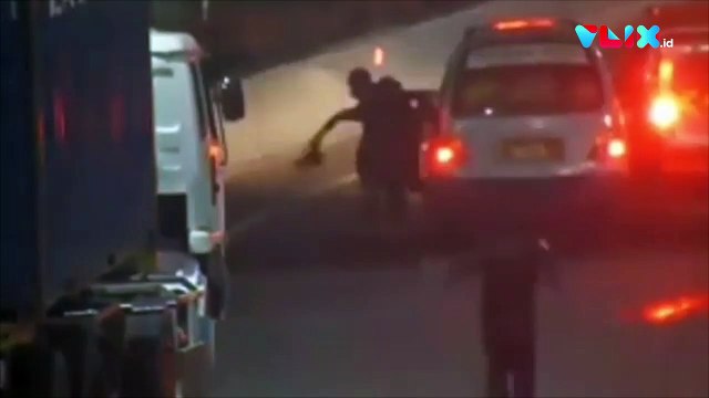 Nekat Begal Truk di Jalan Tol, Kejar-kejaran dengan Petugas