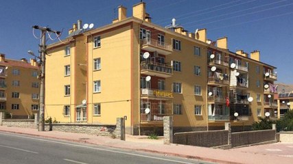 Kadınlar 'altın günü' yaptı, site karantinaya alındı