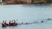 Viral Video :  चंबल नदी में मूर्ति विसर्जन के दौरान नाव डूबी, पांच युवक ने तैर कर बचाई जान