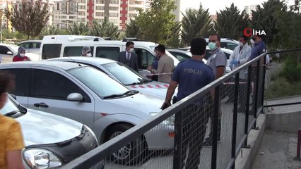 Hastane bahçesinde otomobilin içerisinde ölü bulundu