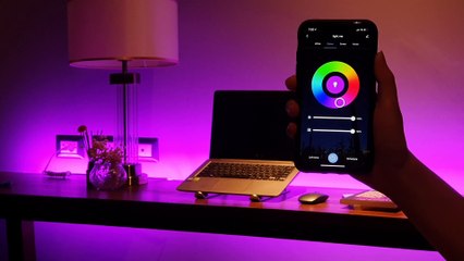 LightMe Vivid colors and bright whites Strip light