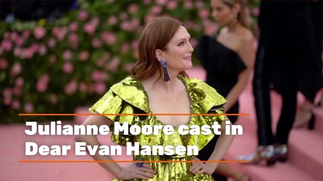 Julianne Moore Is In 'Dear Evan Hansen'