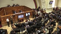 Dirigente opositor Capriles llama a participar en legislativas de Venezuela