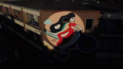 Inauguration d'une fresque à Laeken pour encourager les femmes à prendre le vélo