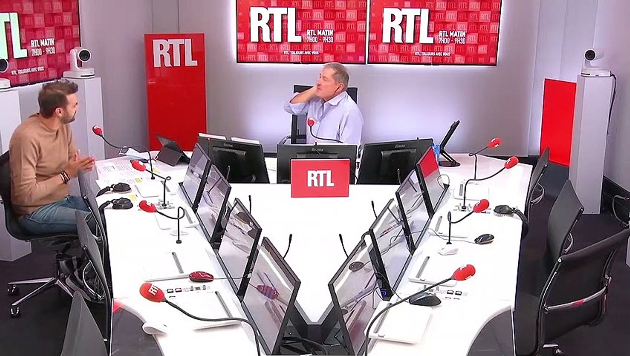 Cyril Lignac livre ses astuces pour réaliser des biscuits aux fraises