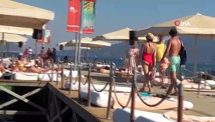 Yaz bitti, deniz keyfi bitmedi