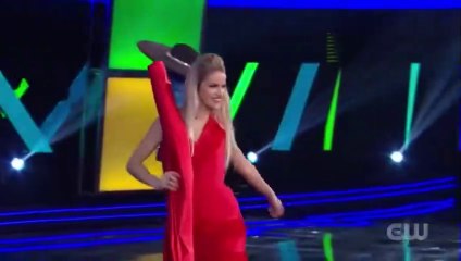 La magicienne Léa Kyle chez les américaines Penn and Teller dans "Fool Us"