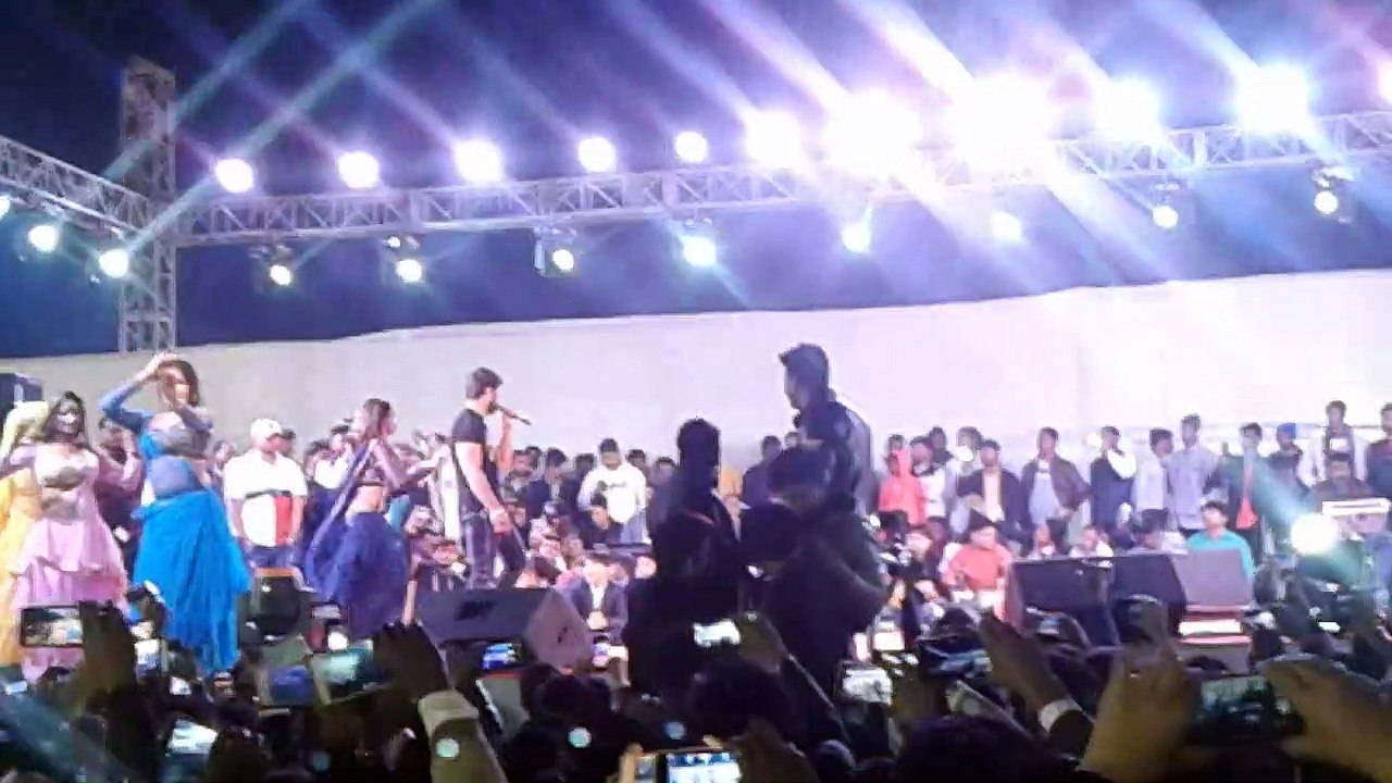 khesari lal yadav live performance