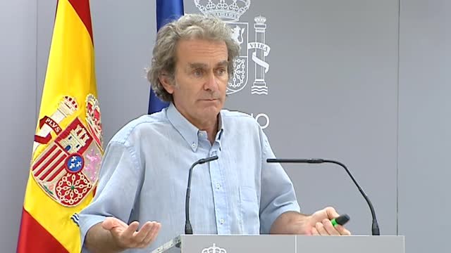 Simón: No me parece lógico plantear un confinamiento de Madrid; sí está sobre la mesa en algunas zonas