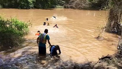 ¡Se lo traga el agua! Desaparece un menor ahomense en el Río Sinaloa