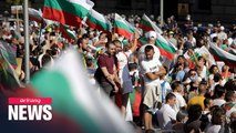 Anti-gov't protests in Bulgaria heat up as Prime Minister refuses to resign