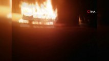 Antalya'da park halindeki halk otobüsü alev alev yandı