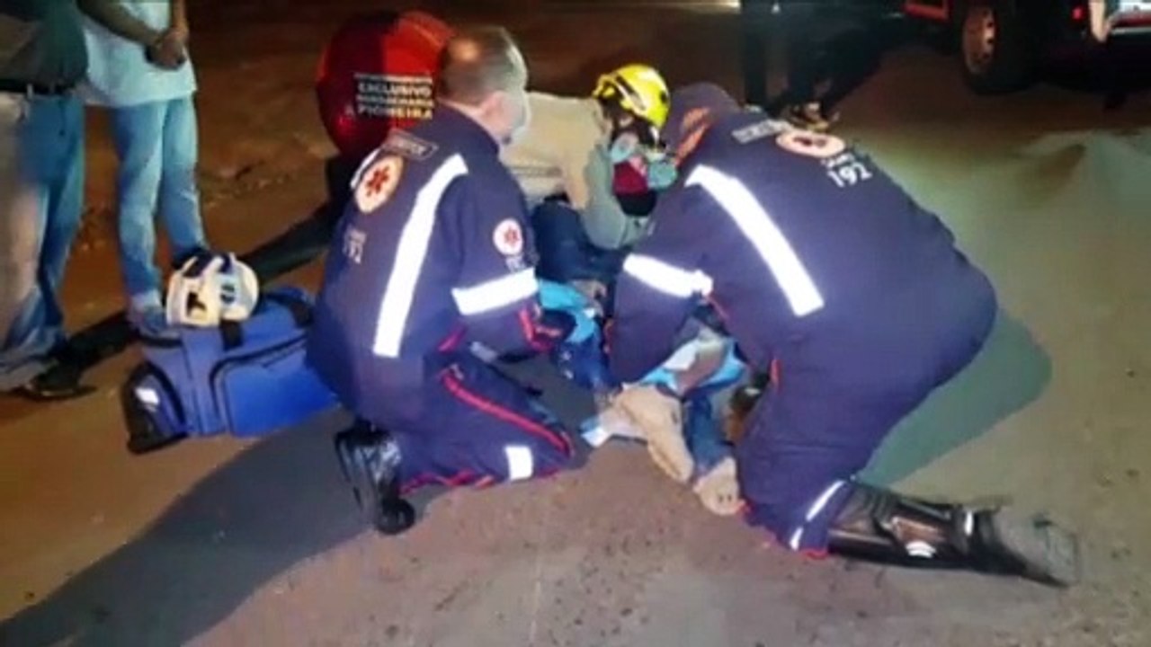 Entregador sofre laceração na perna em acidente no São Cristóvão