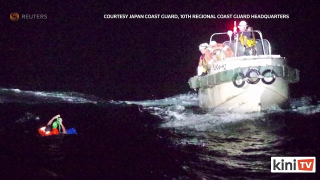Lebih 40 kru hilang, kapal muatan lembu terbalik dalam ribut di Jepun