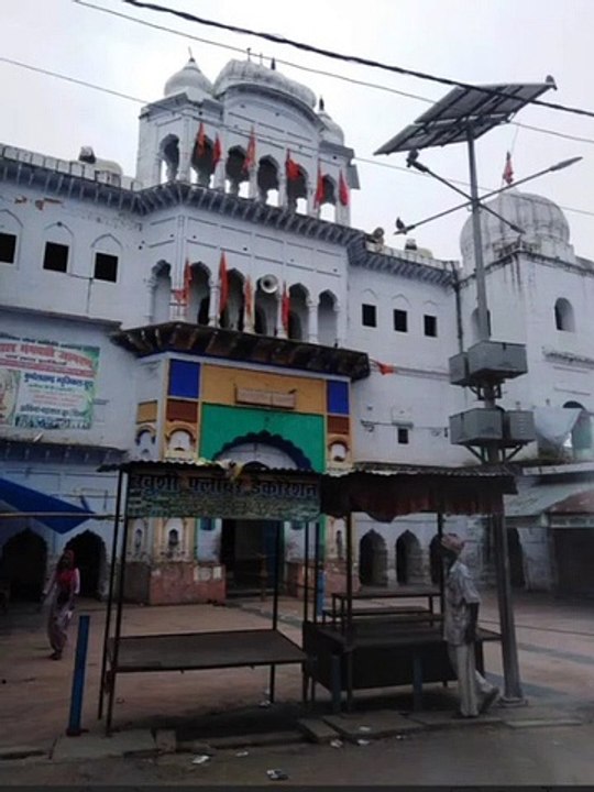 5 महीने के बाद मंदिर खुलने पर मंदिर में पसरा सन्नाटा