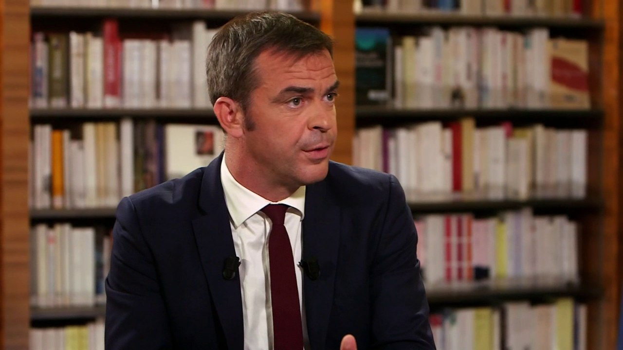 Les études sur la recherche d'un vaccin contre le Covid-19 "avancent vite et bien", selon Olivier Véran