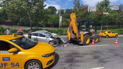 Otomobiliyle kepçeye çarptı, burnu bile kanamadan kurtuldu