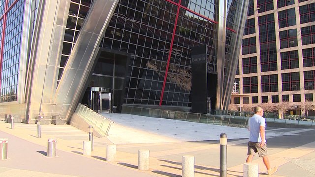 CaixaBank y Bankia estudian una posible fusión para aumentar su rentabilidad ante la crisis