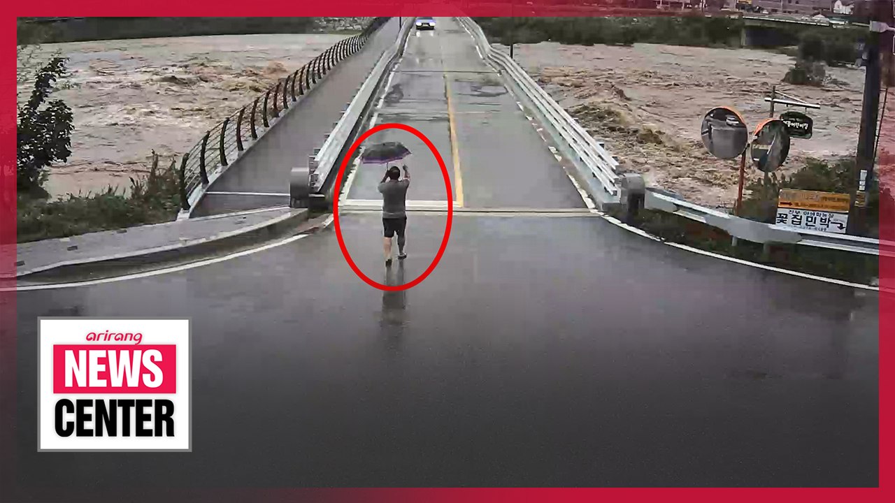 Driver saved from collapsing bridge thanks to local hero