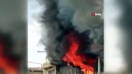 Mobilya atölyesi alevlere teslim oldu
