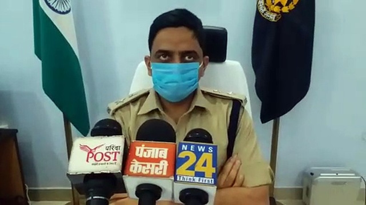 २२ साल पहले मर चुके व्यक्ति के खिलाफ दर्ज किया...