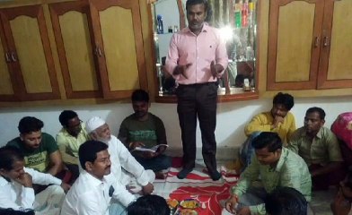 कांग्रेस पार्टी के कार्यकर्ताओं ने घर-घर जाकर की मीटिंग