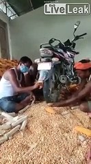 Usine à pop corn... façon Thaïlande