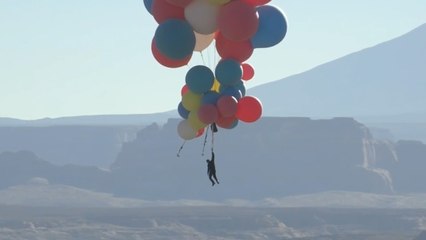 David Blaine Floats To 24,000 Feet With Helium Balloons