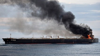 Indian Ocean-ல் தீப்பிடித்து எரியும் Oil tanker Ship மீட்க சென்ற Indian Coast Guard