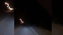 Vídeo: Noiva é vista perambulando na BR-470 e assusta motoristas